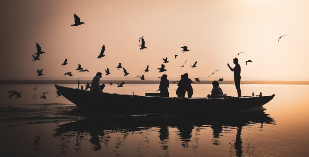 Three Ways Birdwatching Benefits Our Mental Health 1 The Aussie Backyard Bird Count 2022 By BirdLife Australia - birdwatching on a boat